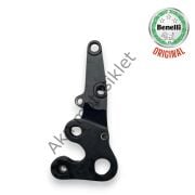 Benelli 125 S Ön Basamak Bağlantı Braketi Demiri Sağ Orjinal